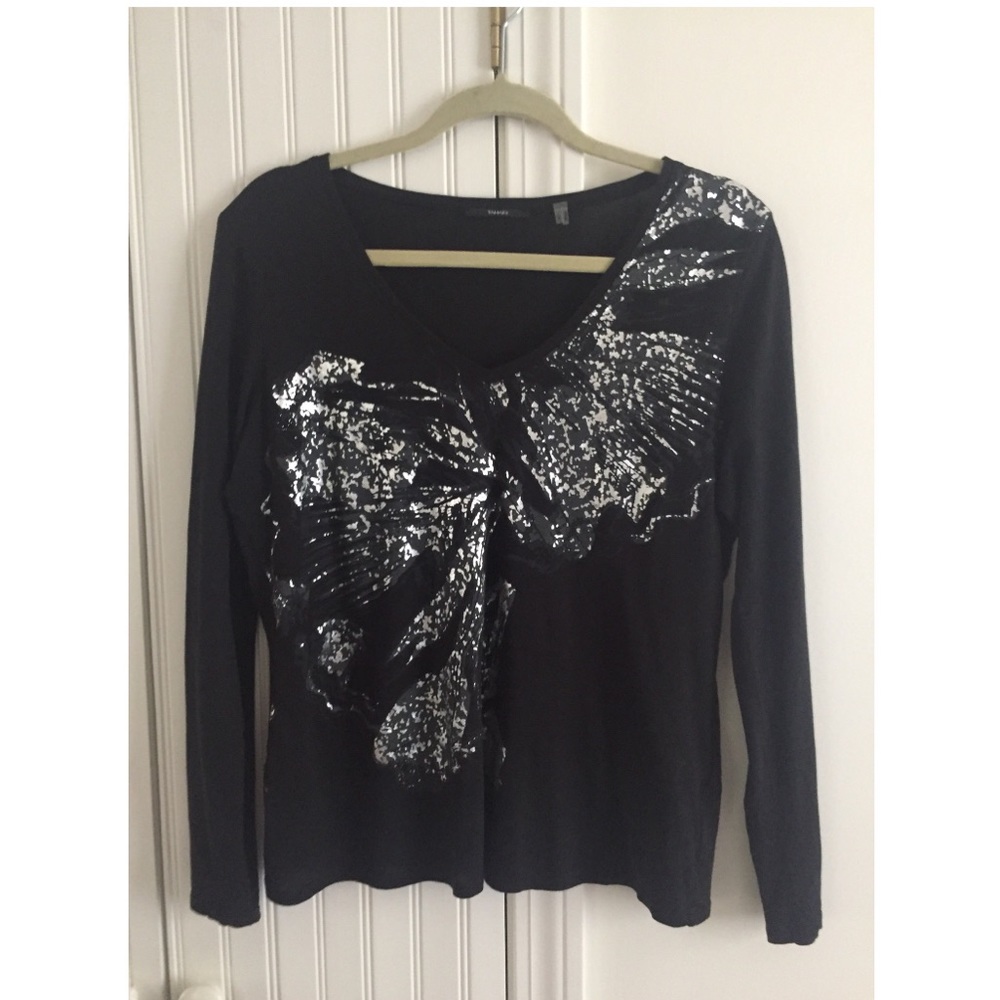 🚫SOLD TAHARI Abstract Long Sleeve Silver Foil Top